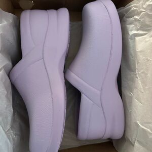 Klogs Lavender Mules